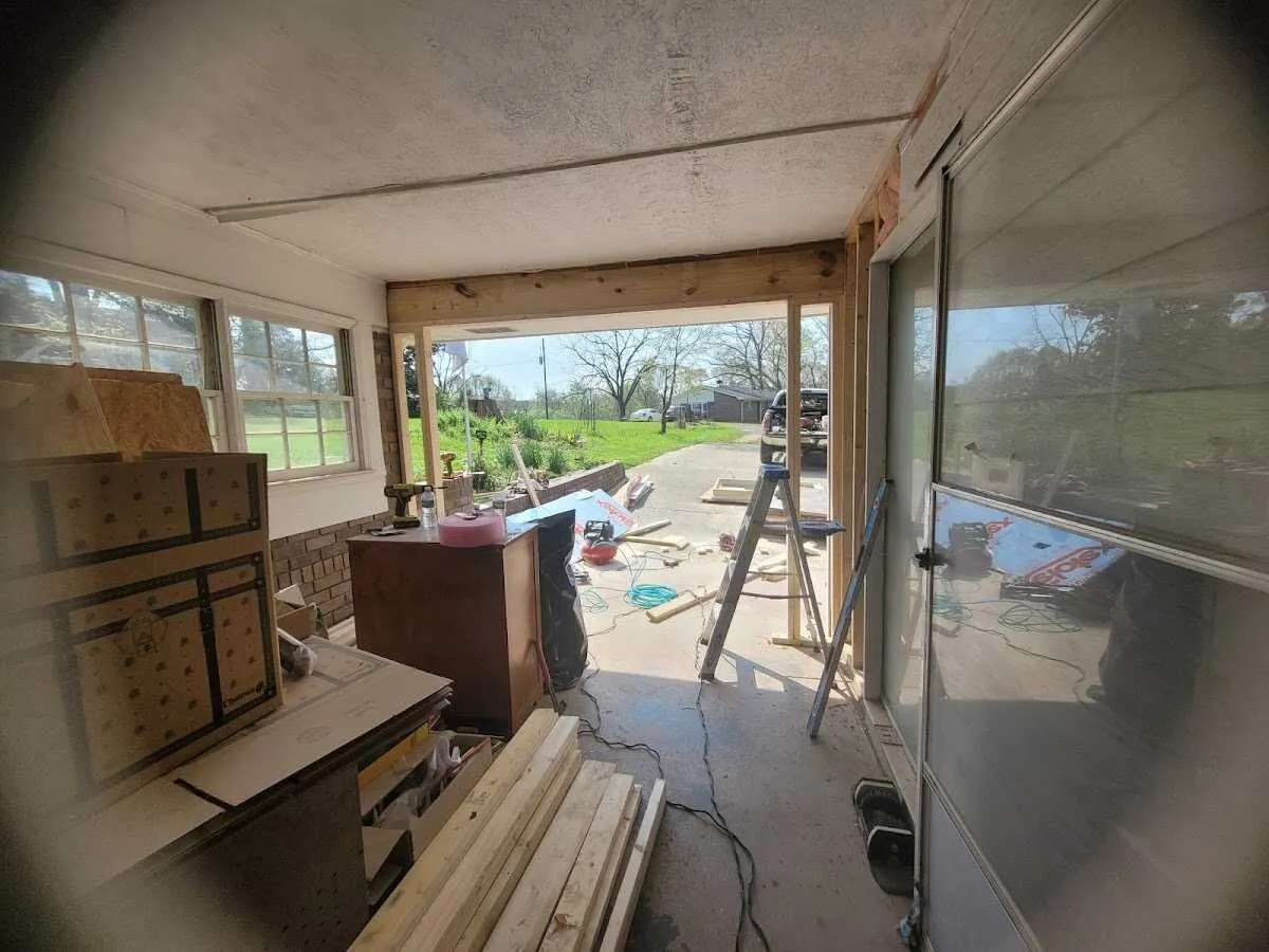 Air movers and dehumidifier for Drying & Dehumidification in Warner Robins